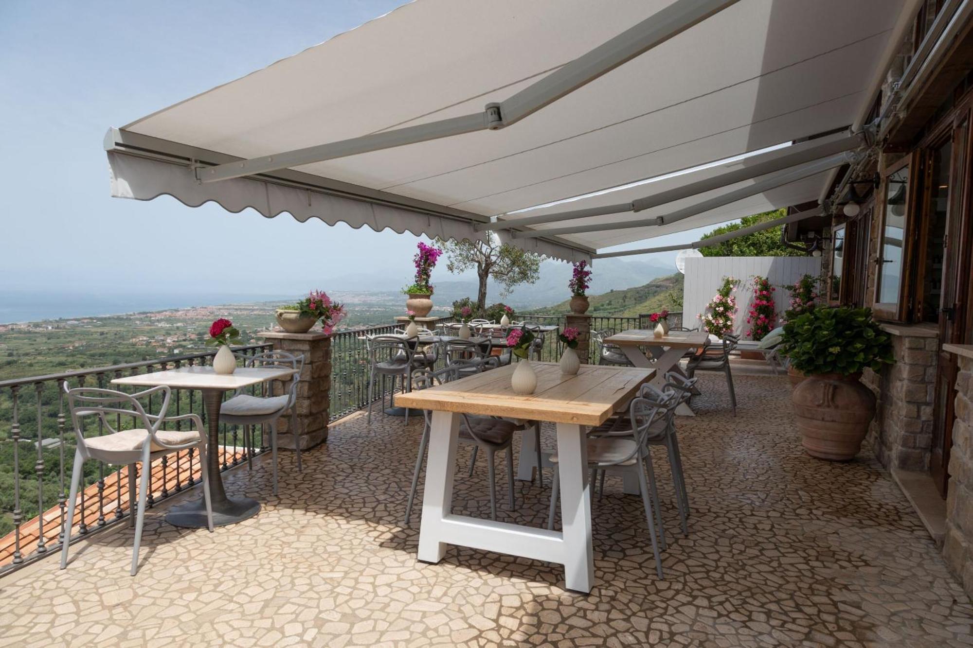 La Pastorella Boutique Hotel Maierà エクステリア 写真